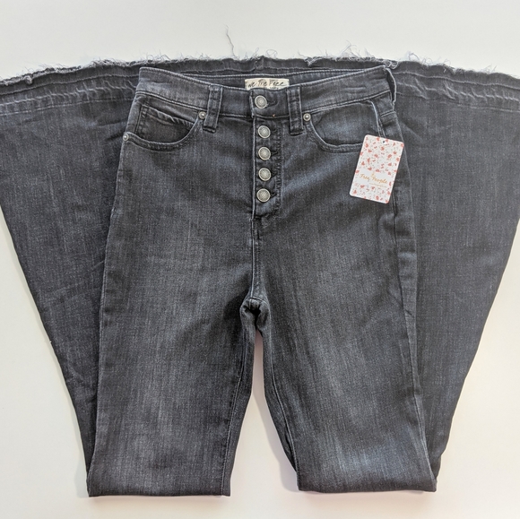 Free People Irreplaceable Flare Black High Rise - Picture 4 of 9